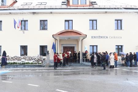 Odkritje doprsnega kipa dr Alfreda Šerka 04 Foto Ljubo Vukelič